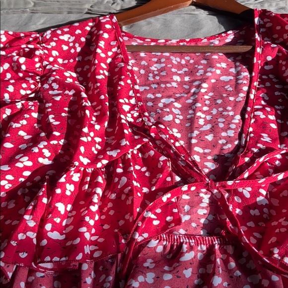 Floral Front Tie Tee - Picture 2 of 3